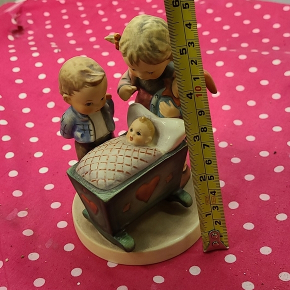 VINTAGE M.I. HUMMEL Figurine 333 blessed event1955 - Picture 7 of 8